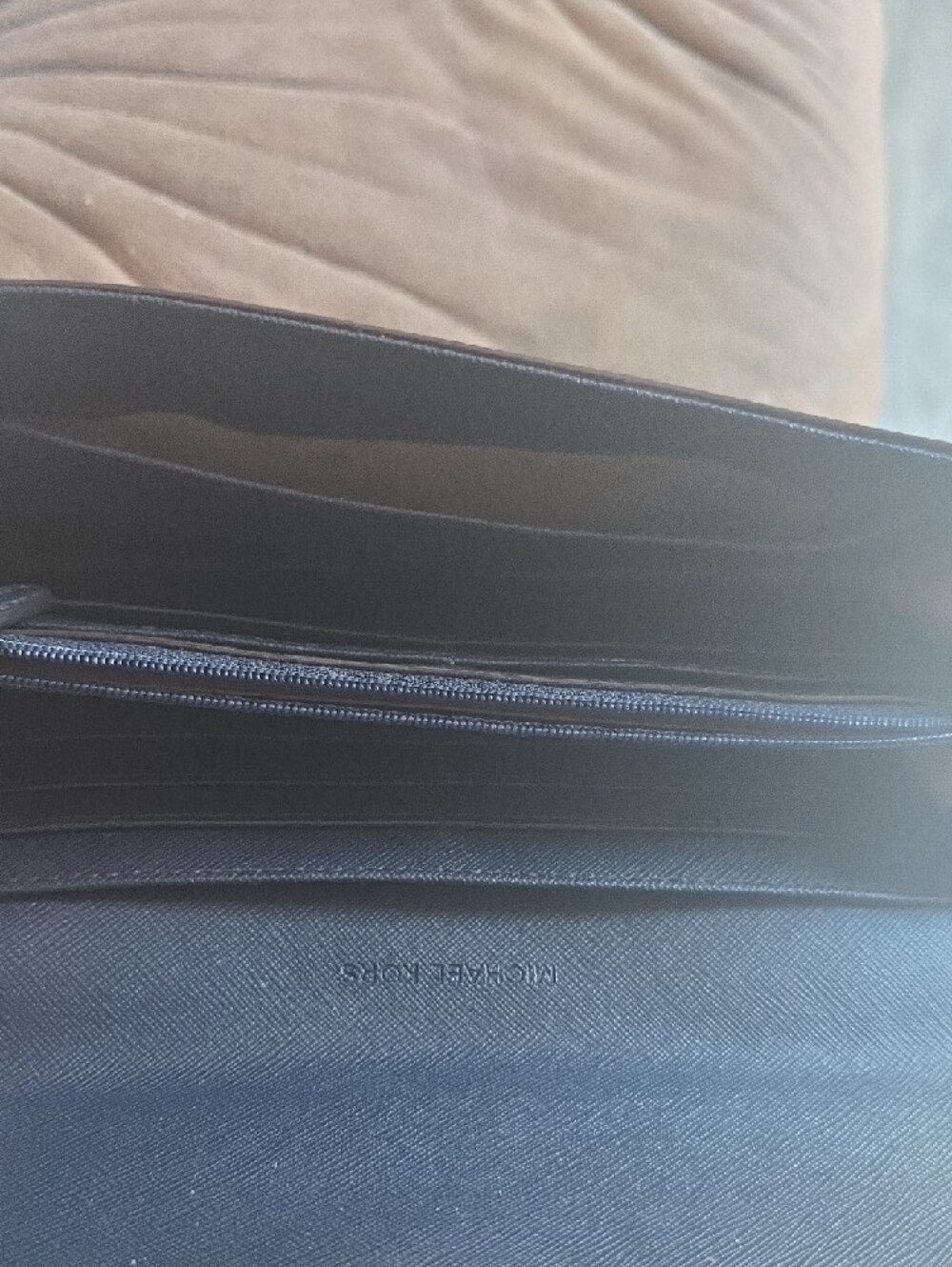 Michael Kors Black Leather Trifold Wallet with Gold MK Emblem - Picture 4 of 4